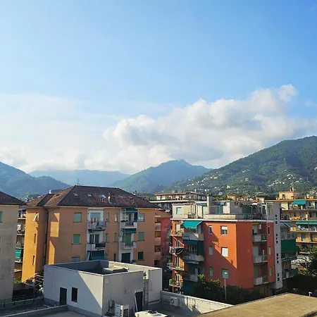 Al Ludomar, Cozy Flat And Free Park Apartment Rapallo