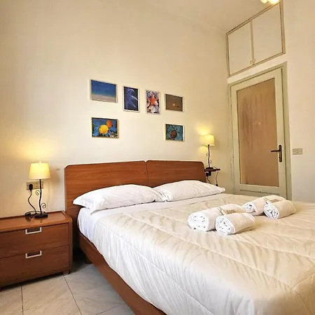 Al Ludomar, Cozy Flat&free Park