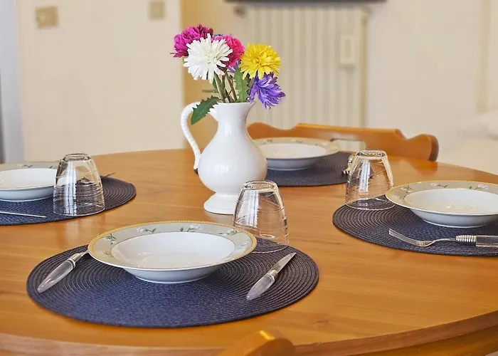 Al Ludomar, Cozy Flat And Free Park *