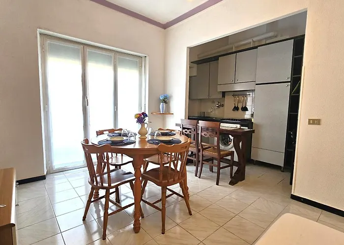 Al Ludomar, Cozy Flat And Free Park Apartman Rapallo
